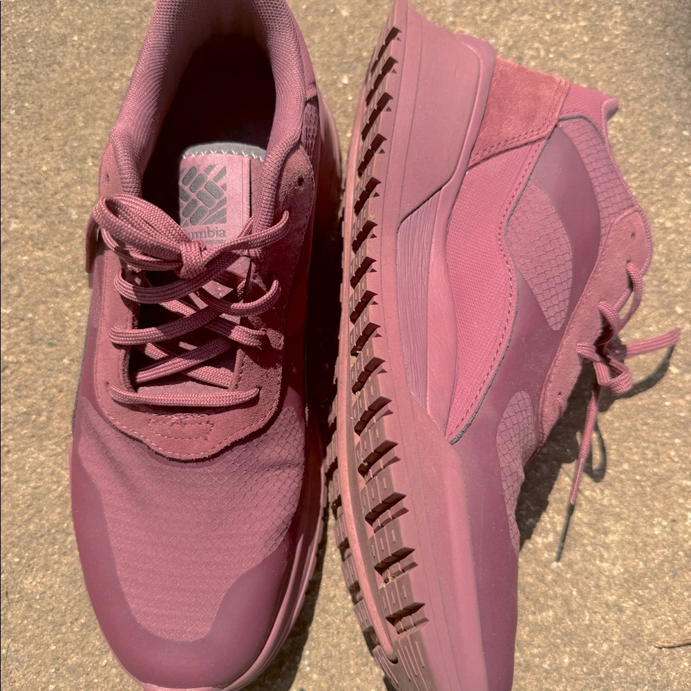 Rare and very cool Wildone Heritage Trainer Plum Columbia sneakers!